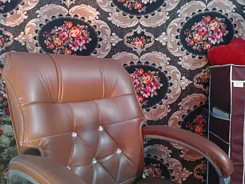 Wish Queen online show from 12/22/25, 10:23