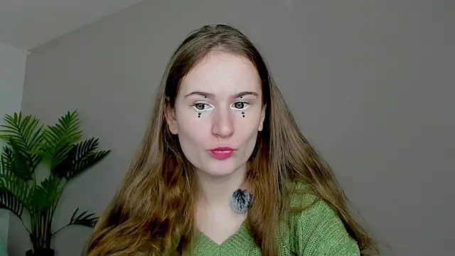 L1ittle kitty  online show from 11/27/25, 06:48