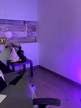 Alisha-Bond online show from 12/02/24, 03:04