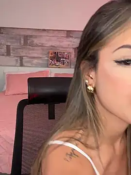 Alisha-Bond online show from 01/11/25, 01:37