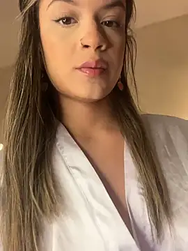 Alisha-Bond online show from 03/20/25, 11:02