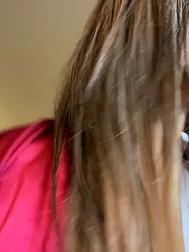 Alisha-Bond online show from 10/31/25, 07:15