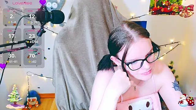 Snapshot of DivaMarisa chatting on 01/10/25, 09:42 DivaMarisa online show from 01/10/25, 09:42