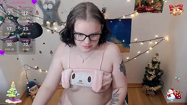 Snapshot of DivaMarisa chatting on 01/24/25, 04:16 DivaMarisa online show from 01/24/25, 04:16