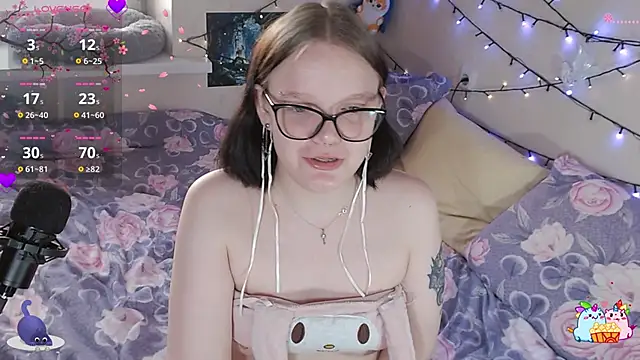 Snapshot of DivaMarisa chatting on 02/25/25, 10:26 DivaMarisa online show from 02/25/25, 10:26