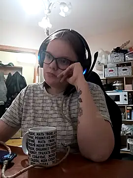 Snapshot of DivaMarisa chatting on 03/21/25, 09:12 DivaMarisa online show from 03/21/25, 09:12