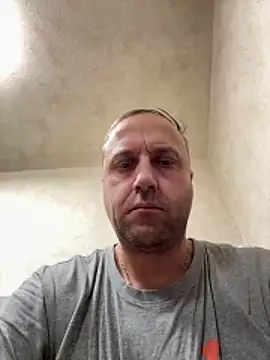 Snapshot of Lecatore80 chatting on 01/14/26, 05:07 Lecatore80 online show from 01/14/26, 05:07