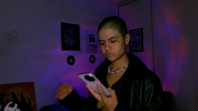 Snapshot of alex_one888 chatting on 01/06/26, 11:07 alex one888 online show from 01/06/26, 11:07