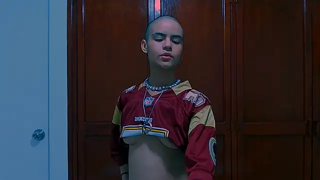 Snapshot of alex_one888 chatting on 02/06/26, 01:43 alex one888 online show from 02/06/26, 01:43