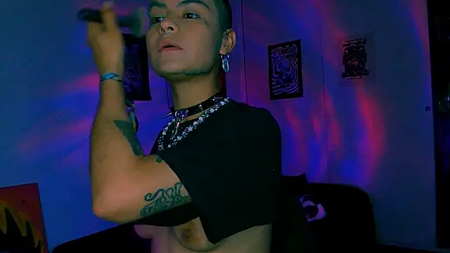 Snapshot of alex_one888 chatting on 02/11/26, 11:10 alex one888 online show from 02/11/26, 11:10