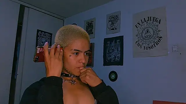 Snapshot of alex_one888 chatting on 03/12/26, 12:17 alex one888 online show from 03/12/26, 12:17