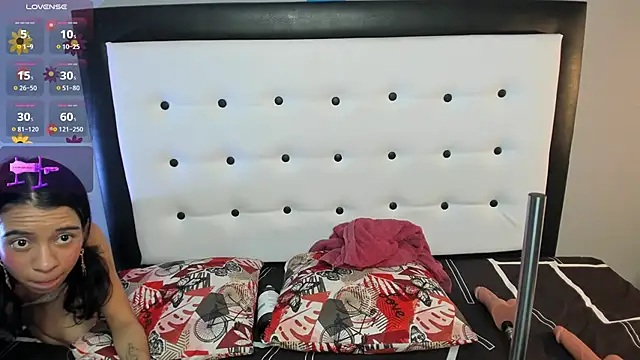 Snapshot of valeria_hurtado chatting on 01/31/25, 02:15 valeria hurtado online show from 01/31/25, 02:15