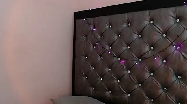 Snapshot of ToshiaKimich chatting on 03/14/25, 03:36 ToshiaKimich online show from 03/14/25, 03:36