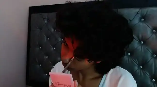 Snapshot of ToshiaKimich chatting on 03/15/25, 12:34 ToshiaKimich online show from 03/15/25, 12:34