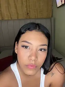 Snapshot of AbbieJons chatting on 12/17/24, 08:21 AbbieJons online show from 12/17/24, 08:21