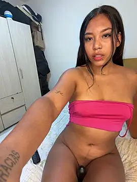 Snapshot of AbbieJons chatting on 03/28/26, 04:56 AbbieJons online show from 03/28/26, 04:56