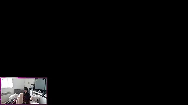 Snapshot of CeriseLapine chatting on 03/01/26, 11:56 CeriseLapine online show from 03/01/26, 11:56