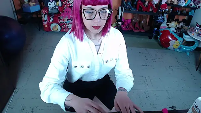 MissMiia2 online show from 01/11/26, 02:44