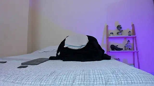 skinny and boyfriend online show from 02/25/25, 04:53