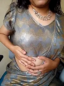 Snapshot of Indianhyna chatting on 09/16/25, 07:20 Indianhyna online show from 09/16/25, 07:20