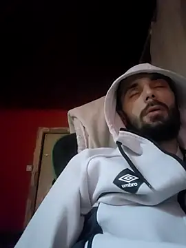 Snapshot of Guy4ladys69 chatting on 03/21/26, 12:48 Guy4ladys69 online show from 03/21/26, 12:48