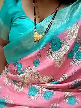 Snapshot of your-sameera chatting on 10/13/25, 04:45 your-sameera online show from 10/13/25, 04:45