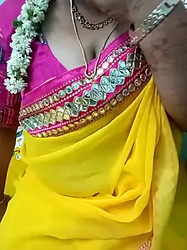 Snapshot of your-sameera chatting on 10/27/25, 04:55 your-sameera online show from 10/27/25, 04:55