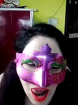 Snapshot of Raja_Ranii chatting on 12/08/24, 06:54 Raja Ranii online show from 12/08/24, 06:54