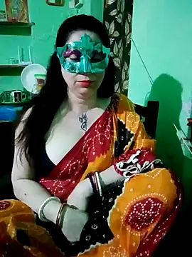 Snapshot of Raja_Ranii chatting on 12/09/24, 08:11 Raja Ranii online show from 12/09/24, 08:11