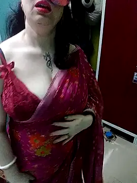 Snapshot of Raja_Ranii chatting on 12/10/24, 12:27 Raja Ranii online show from 12/10/24, 12:27