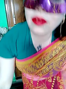 Snapshot of Raja_Ranii chatting on 01/09/25, 04:41 Raja Ranii online show from 01/09/25, 04:41