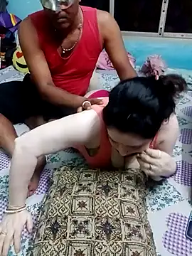 Snapshot of Raja_Ranii chatting on 01/31/25, 05:21 Raja Ranii online show from 01/31/25, 05:21