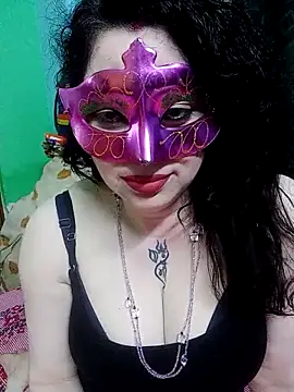 Snapshot of Raja_Ranii chatting on 02/16/25, 05:15 Raja Ranii online show from 02/16/25, 05:15