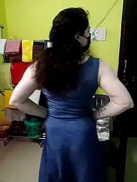 Snapshot of Raja_Ranii chatting on 03/01/25, 06:35 Raja Ranii online show from 03/01/25, 06:35