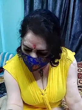 Snapshot of Raja_Ranii chatting on 03/20/25, 05:25 Raja Ranii online show from 03/20/25, 05:25