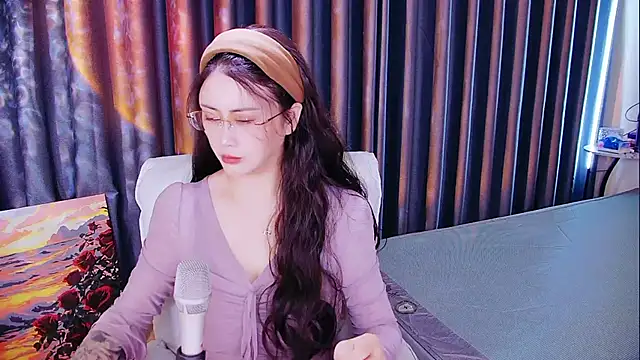 Snapshot of Daisy7_11 chatting on 09/16/25, 06:14 Daisy7 11 online show from 09/16/25, 06:14