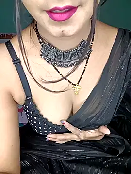 Snapshot of Diamond_queeen chatting on 01/18/25, 04:10 Diamond queeen online show from 01/18/25, 04:10