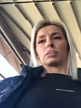 Snapshot of Diamond_Bunny_ chatting on 02/07/25, 09:47 Diamond Bunny online show from 02/07/25, 09:47