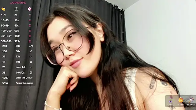 Jennatyan online show from 01/04/25, 04:11