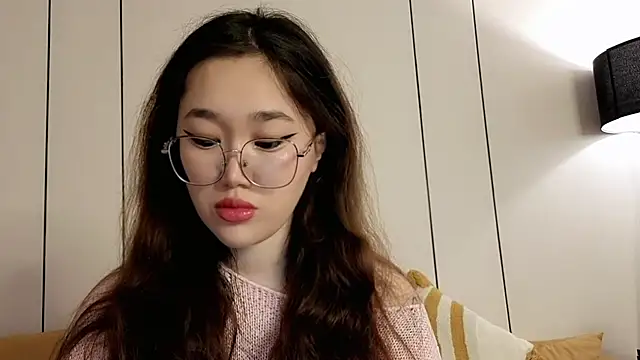 Jennatyan online show from 05/18/26, 04:07