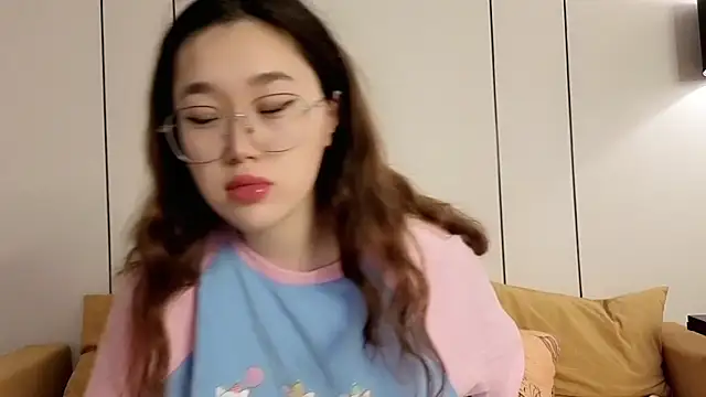 Jennatyan online show from 06/05/26, 02:51