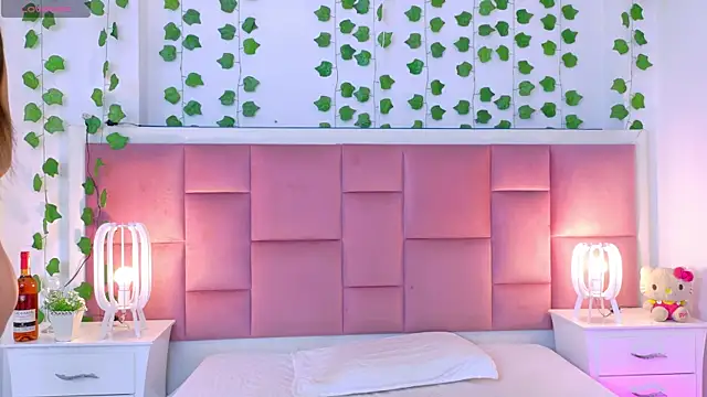 kaily sweet1 online show from 06/24/26, 11:20