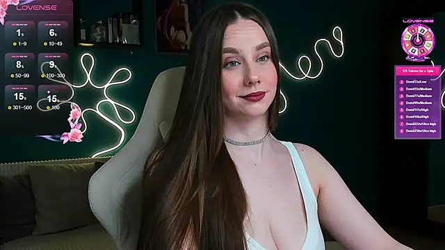 katie taylorr online show from 11/18/25, 10:36