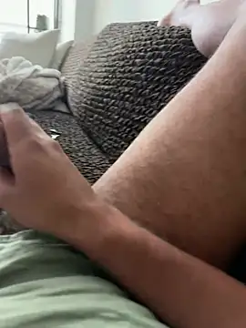 Snapshot of phofch231 chatting on 02/15/26, 02:03 phofch231 online show from 02/15/26, 02:03