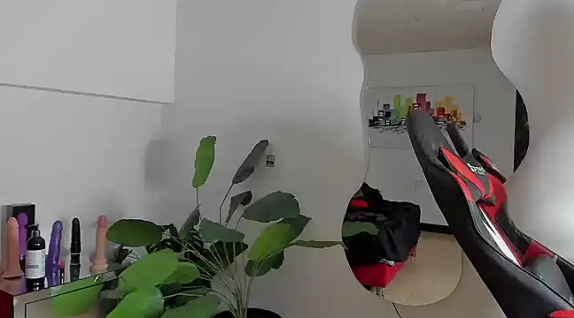 Milanxht online show from 03/04/25, 09:00