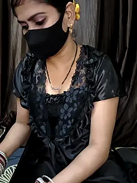 kaveerpooja947 online show from 10/01/25, 05:19