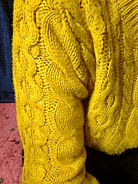 Snapshot of kaveerpooja947 chatting on 01/08/26, 04:09 kaveerpooja947 online show from 01/08/26, 04:09