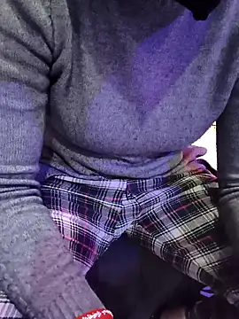 Snapshot of kaveerpooja947 chatting on 02/01/26, 05:11 kaveerpooja947 online show from 02/01/26, 05:11