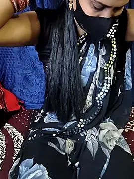 Snapshot of kaveerpooja947 chatting on 02/20/26, 06:37 kaveerpooja947 online show from 02/20/26, 06:37