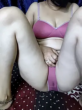 Snapshot of kaveerpooja947 chatting on 03/12/26, 10:38 kaveerpooja947 online show from 03/12/26, 10:38